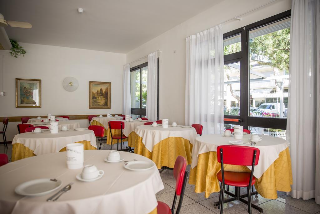 Hotel Meris Μιλάνο Μαριτίμα Εξωτερικό φωτογραφία
