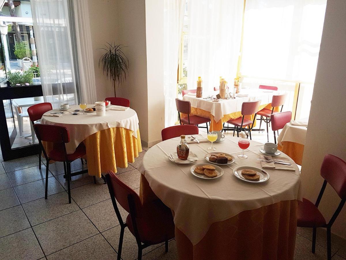 Hotel Meris Μιλάνο Μαριτίμα Εξωτερικό φωτογραφία